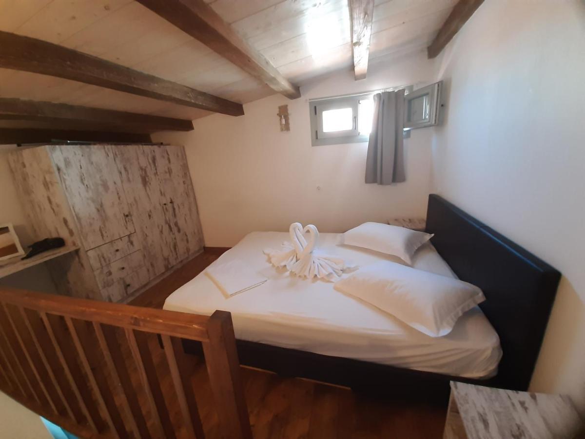 Κυθνοσ Larerooms Mérichas Exterior photo