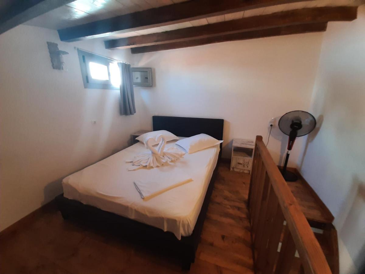 Κυθνοσ Larerooms Mérichas Exterior photo